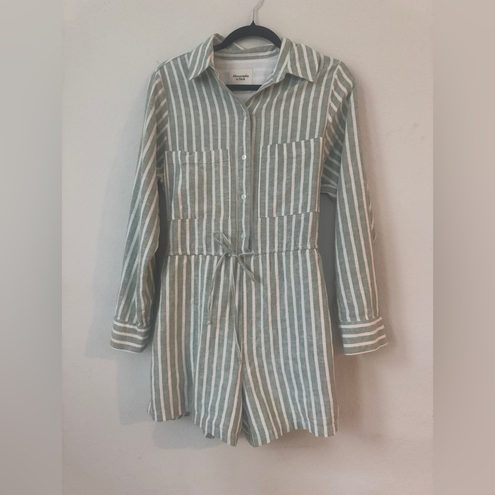 Abercrombie & Fitch Romper / Size Small